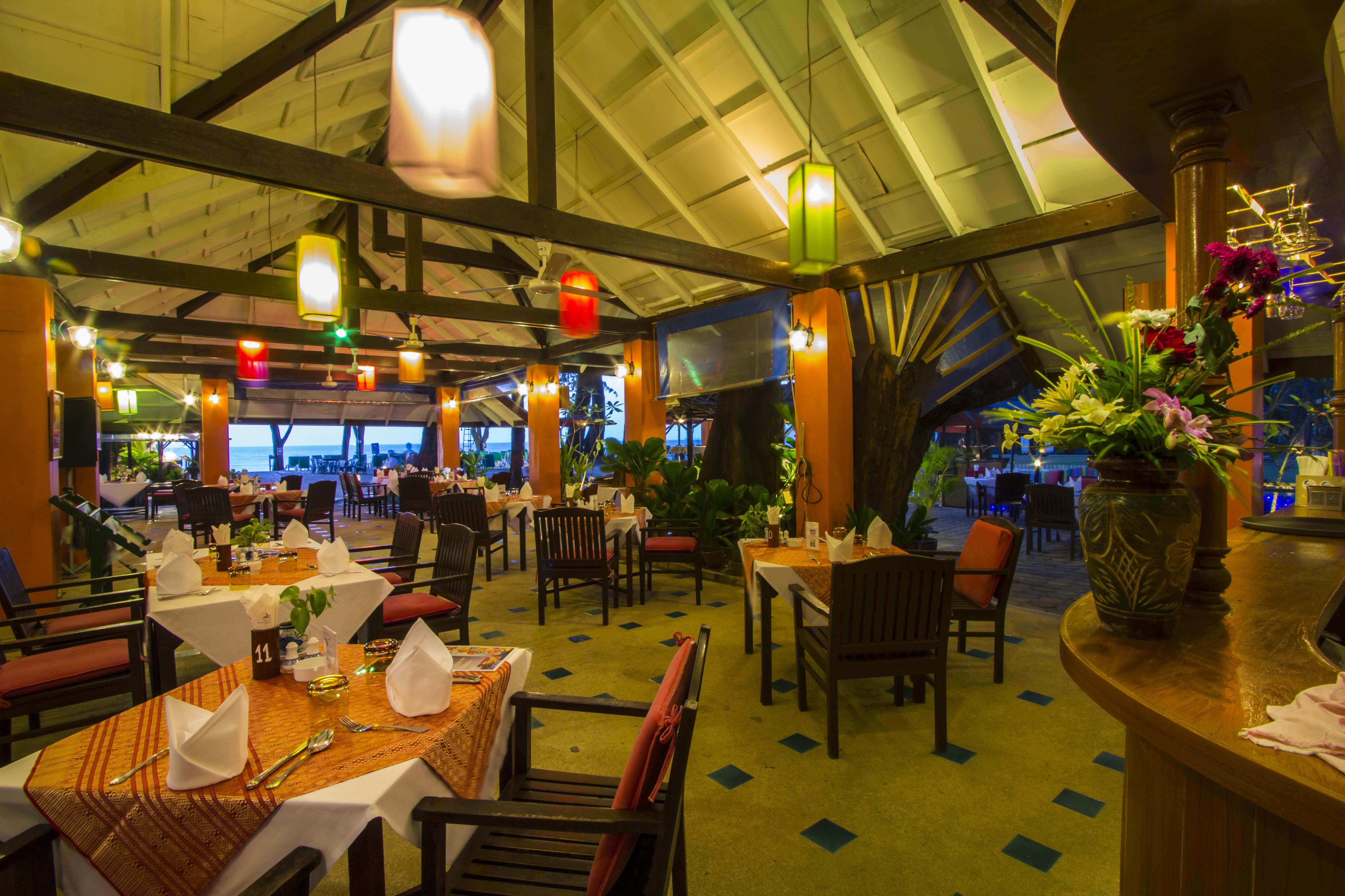 Amora Beach Resort Phuket Plaja Bang Tao Exterior foto