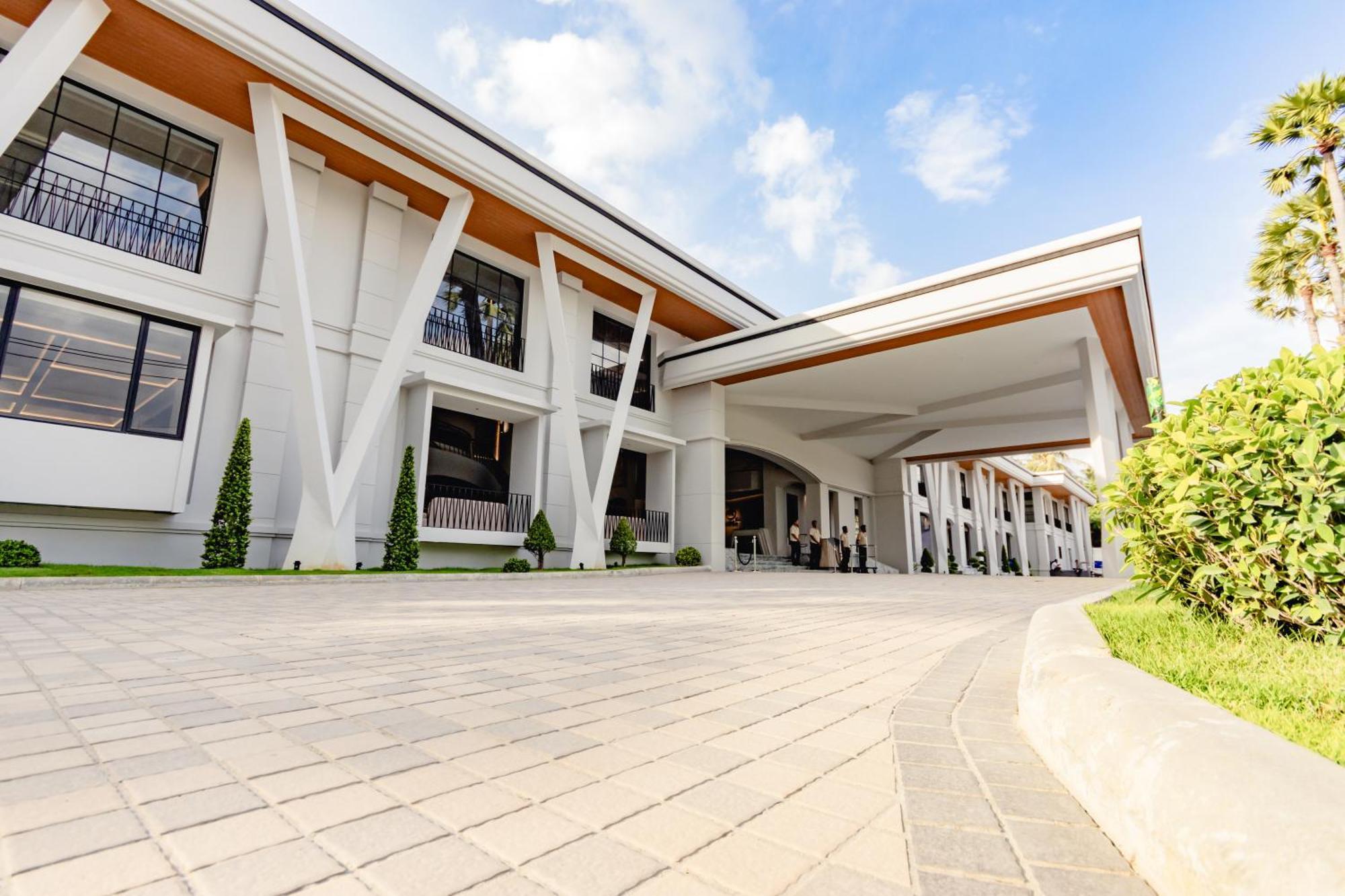 Amora Beach Resort Phuket Plaja Bang Tao Exterior foto