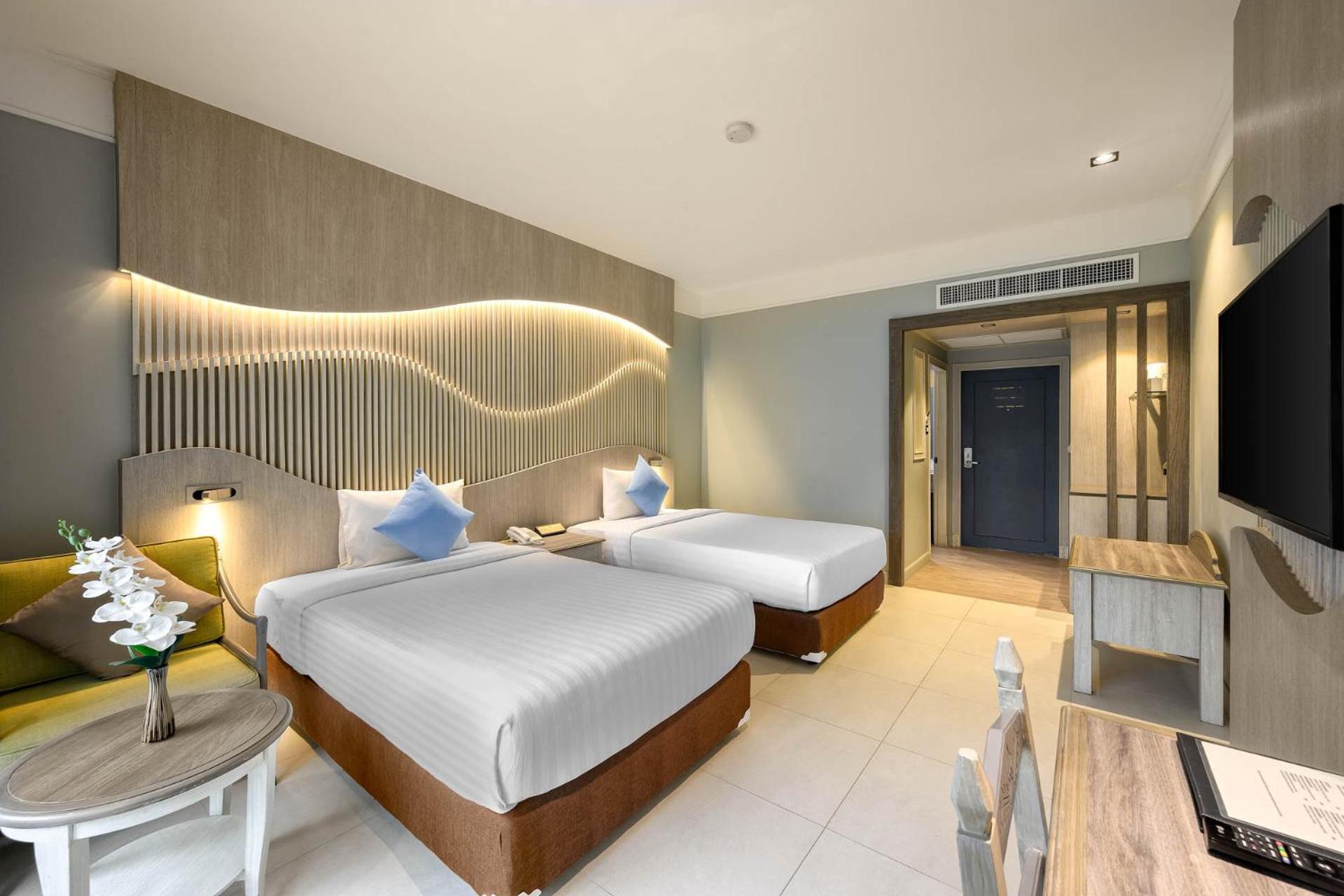 Amora Beach Resort Phuket Plaja Bang Tao Exterior foto